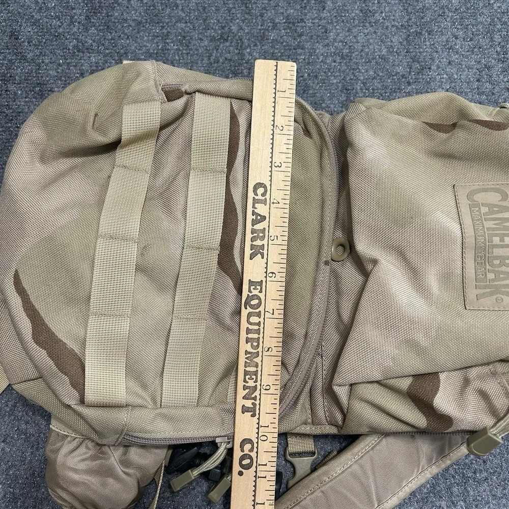 Camelbak M.U.L.E 100oz Hydration Carrier RARE Desert Storm DCU Coffee Stain Camo